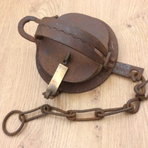 SOLD - Small size Round Jaw Pole Trap (8177)
