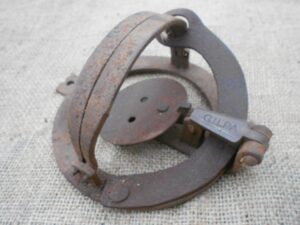 SOLD GILPA Pole Trap 4 1/2 inch jaws (3131)
