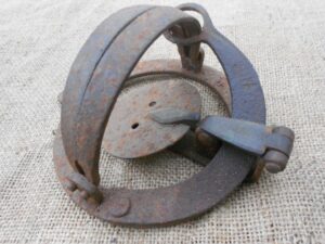 SOLD LANES Pole Trap 4 1/2 inch jaws (3132)